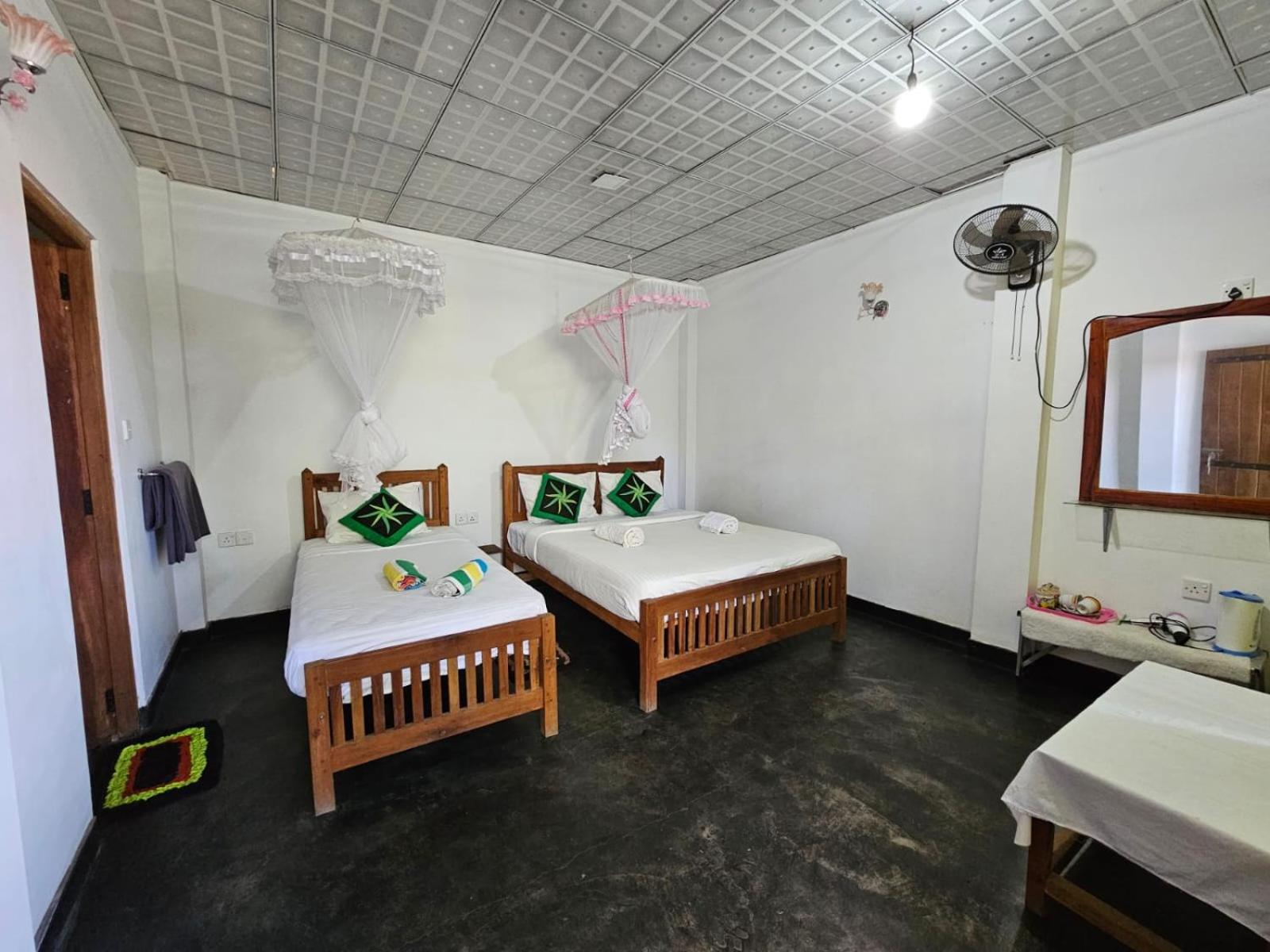 Enthral View Homestay Ella Esterno foto